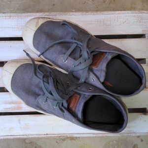 Men's Palladium shoe
